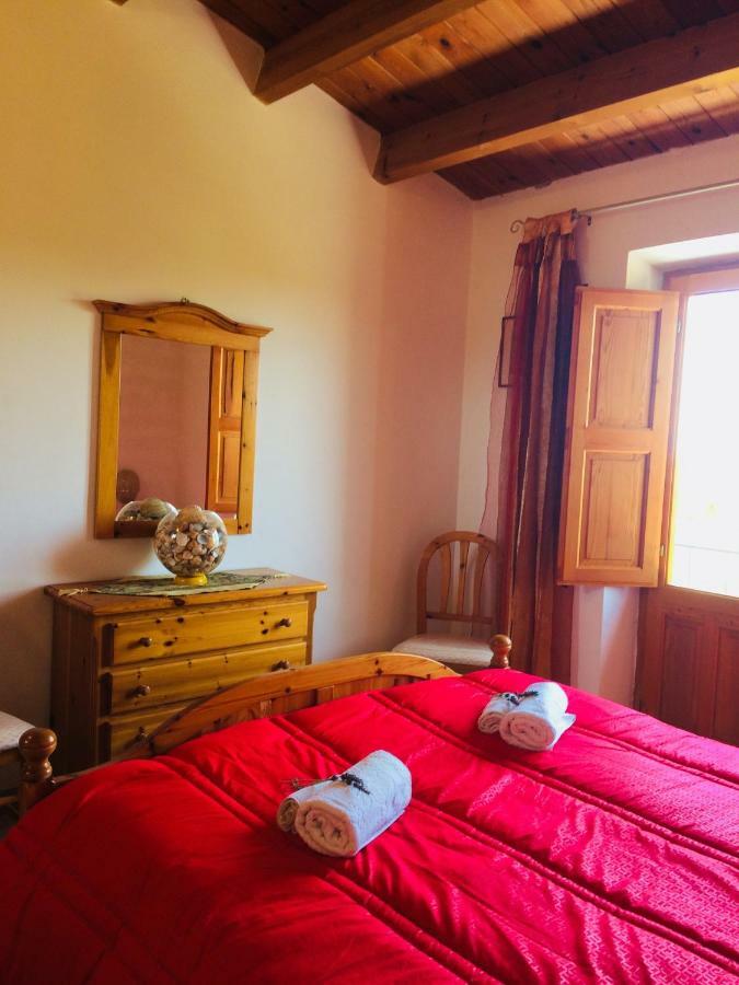 Casa Vacanza Mariaoliva Villa Менфи Екстериор снимка
