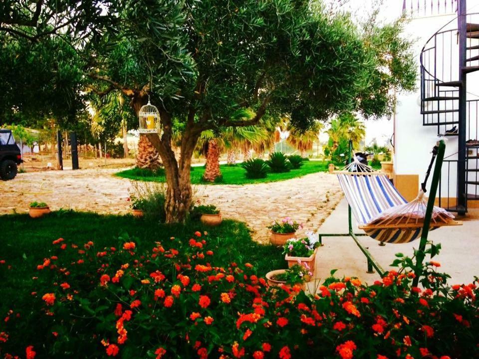 Casa Vacanza Mariaoliva Villa Менфи Екстериор снимка