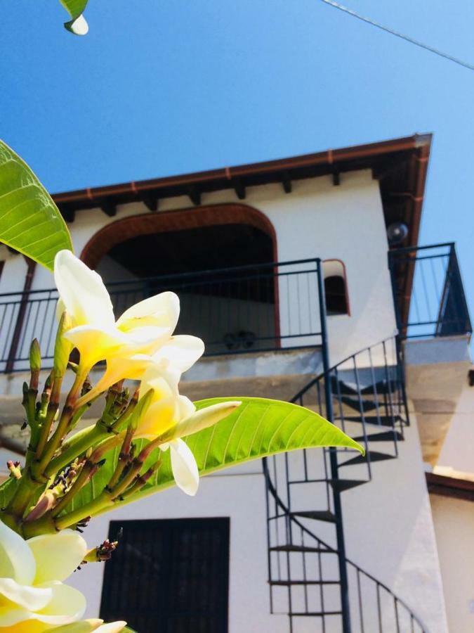 Casa Vacanza Mariaoliva Villa Менфи Екстериор снимка