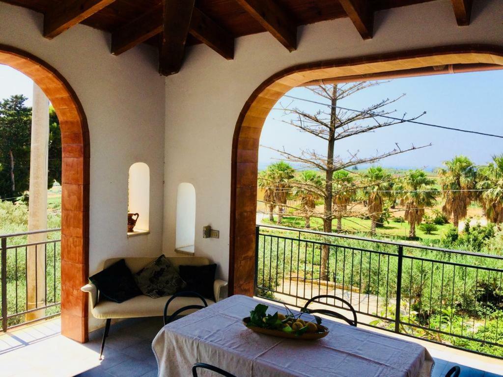 Casa Vacanza Mariaoliva Villa Менфи Екстериор снимка